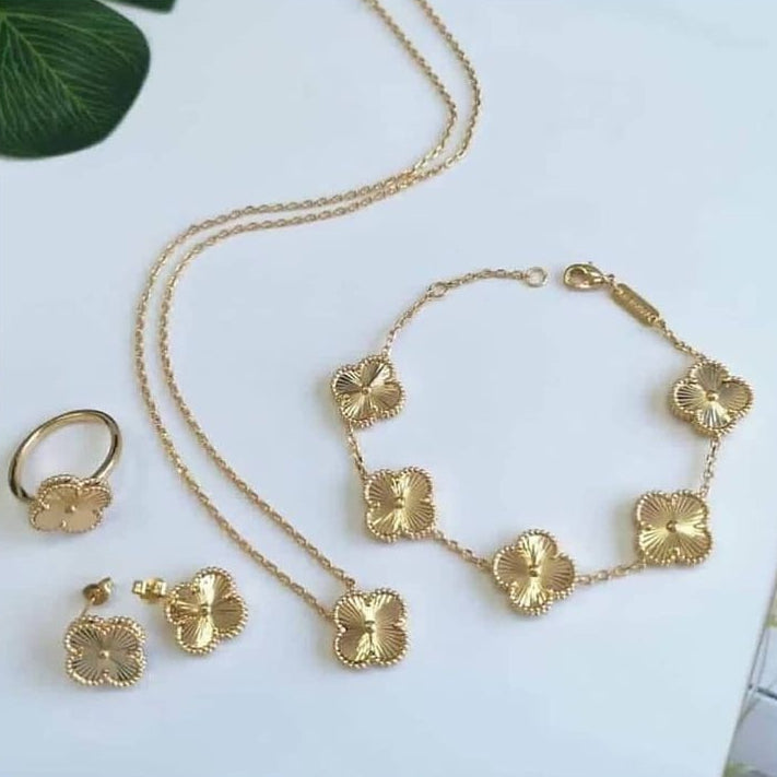 Golden Clover Complete Set of 4
